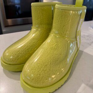 UGG Classic Clear Mini Women's Waterproof Boots Lime Green Size 10 Rare Color